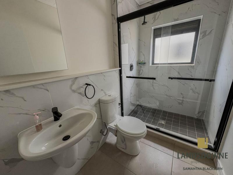 To Let 1 Bedroom Property for Rent in Richwood Western Cape